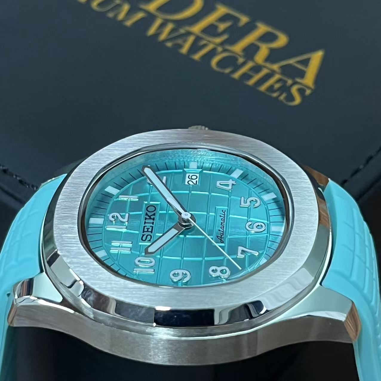 Seikonaut  I  Cyan-Blue