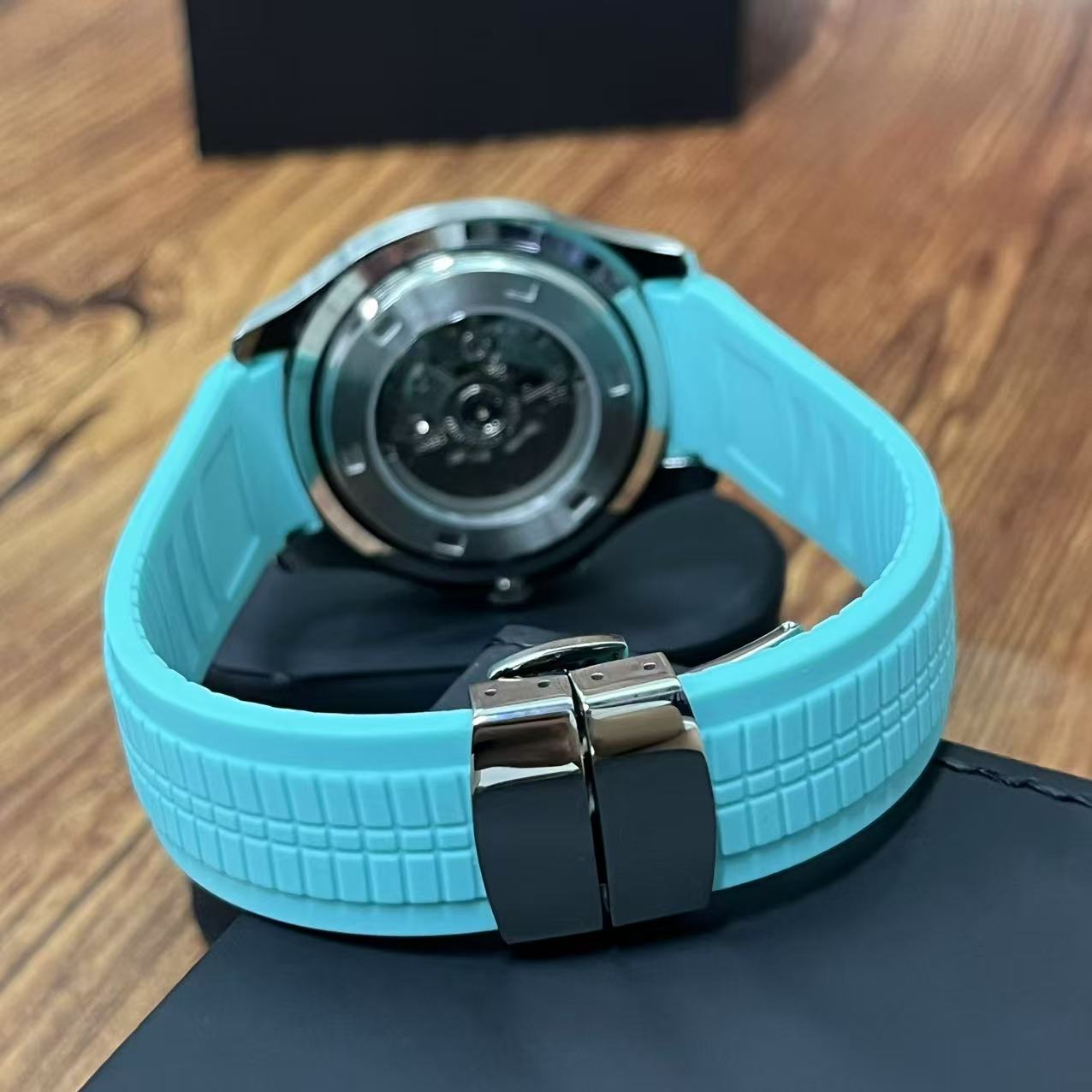 Seikonaut  I  Cyan-Blue