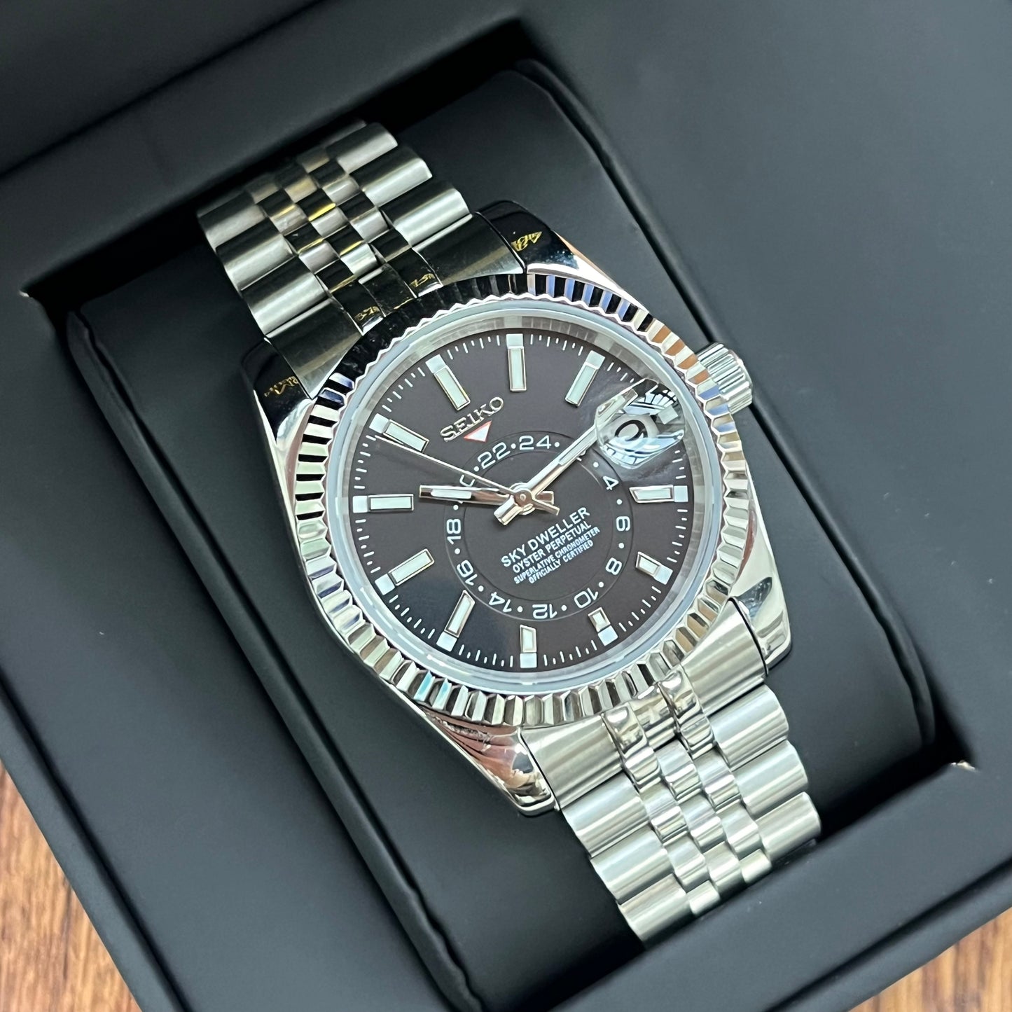 Siekojust | Black Skydweller