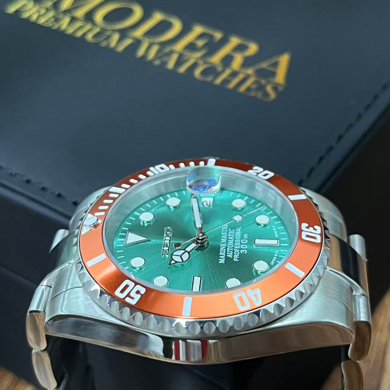 Seikomariner  I  Cyan-Blue(Dark  Orange  Bezel)
