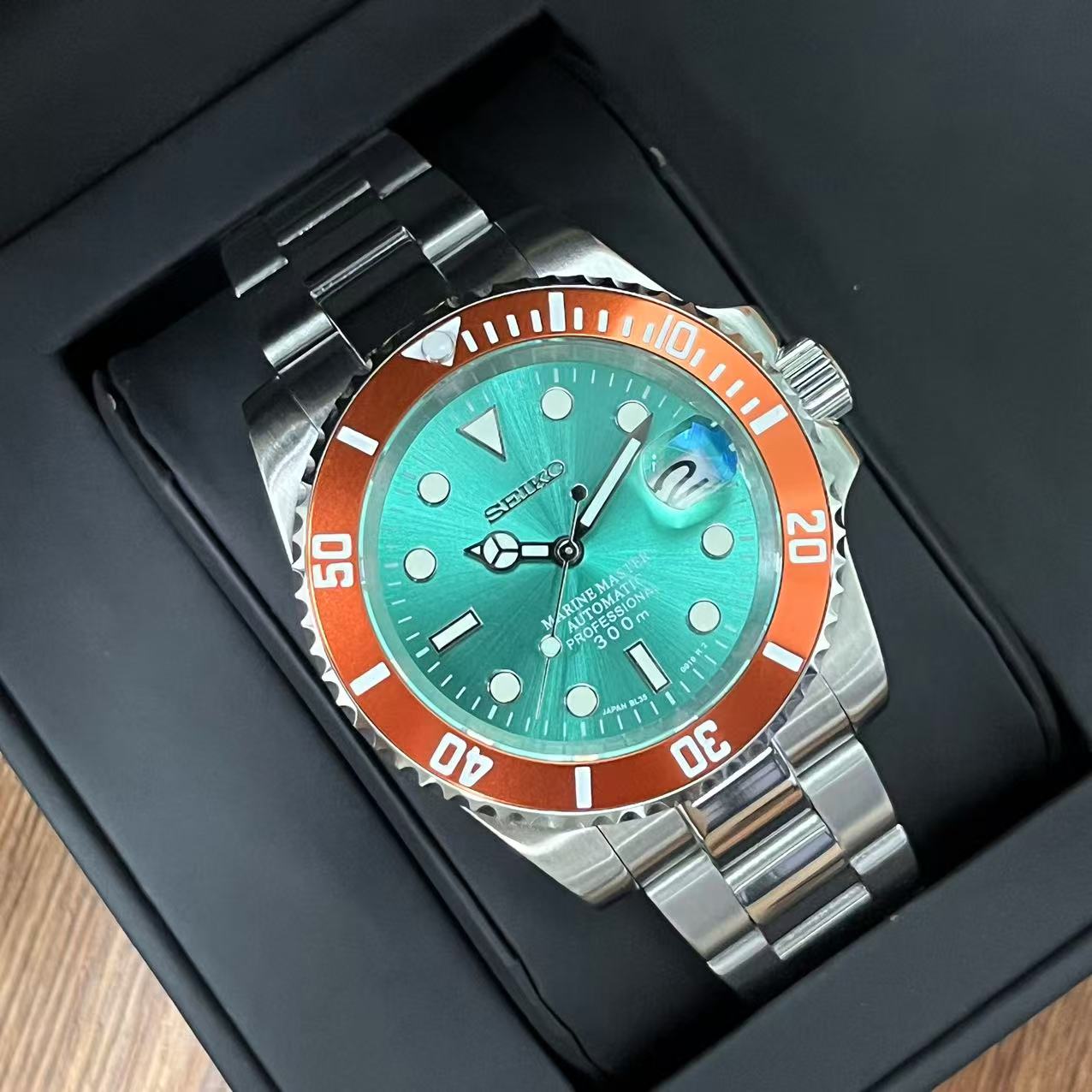 Seikomariner  I  Cyan-Blue(Dark  Orange  Bezel)