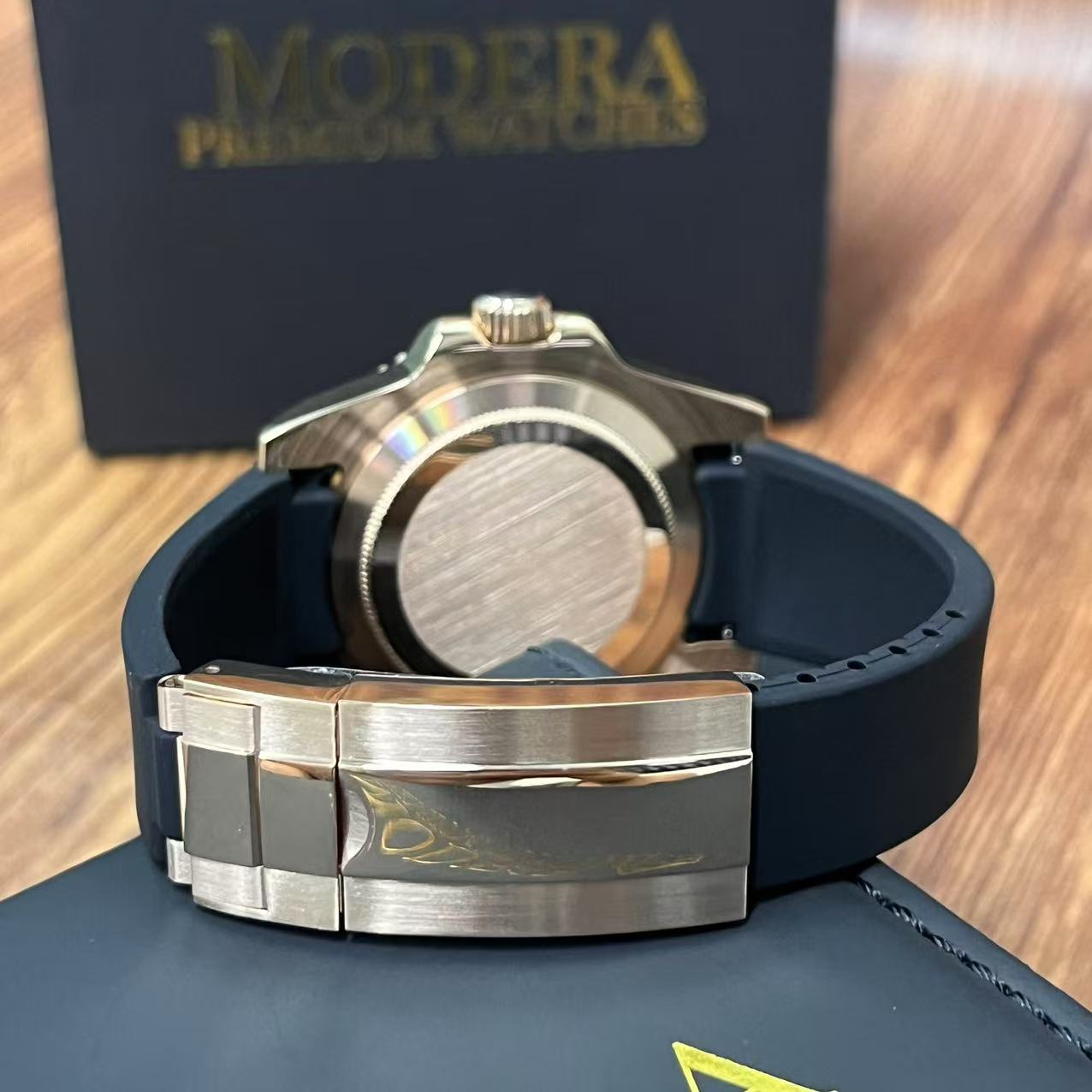 Gmteiko  I  Rose Gold(Black Plastic Strap)