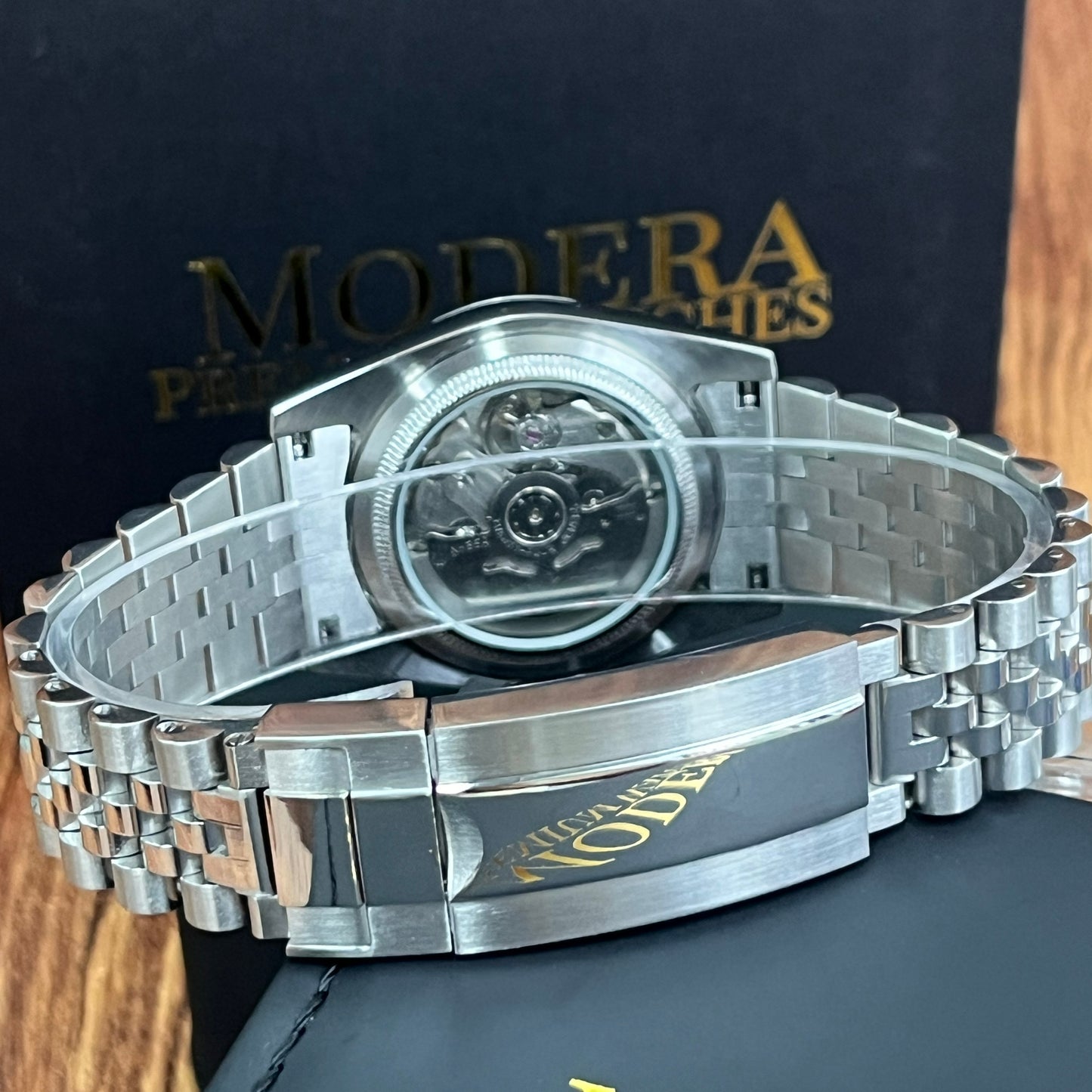 Siekojust | Black Skydweller