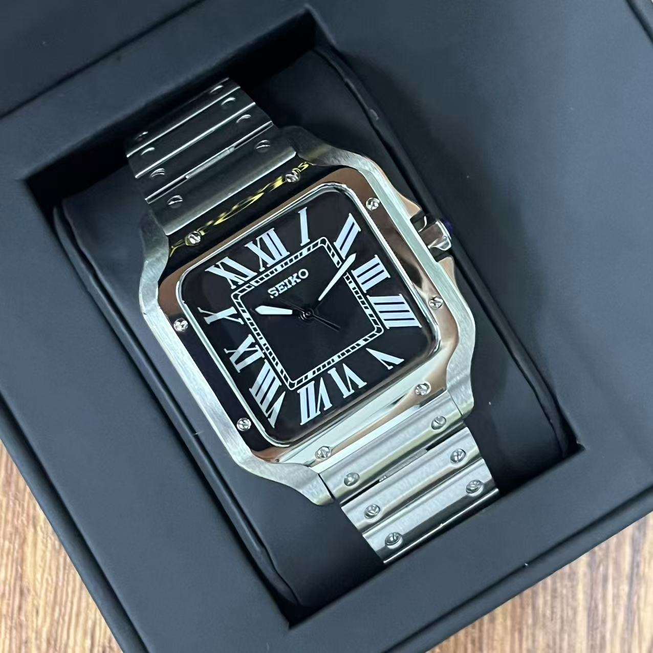 Santeiko | Silver Black