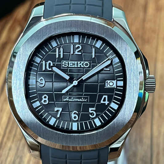Seikonaut  I  Grey