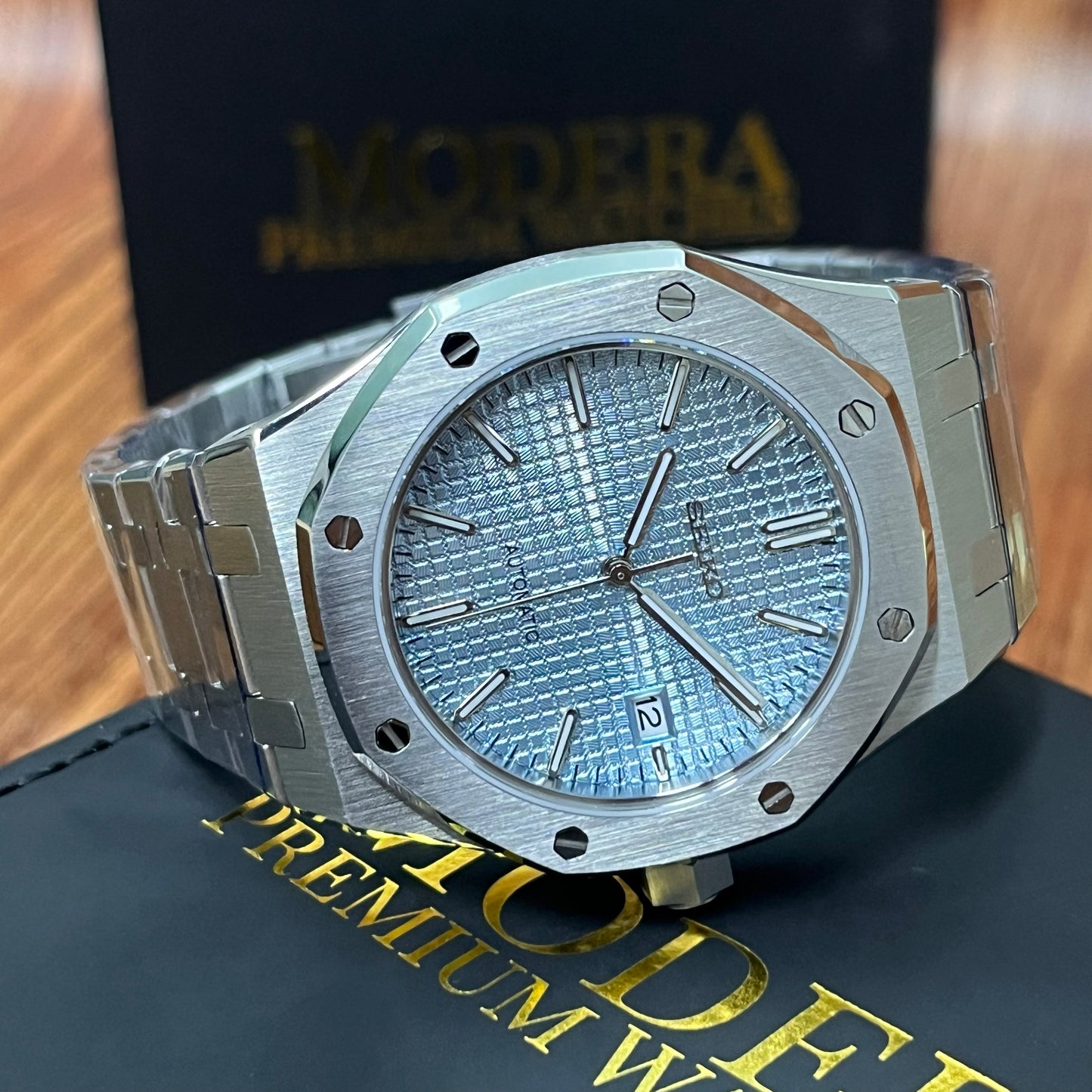Royal Seikoak | light Ice Blue
