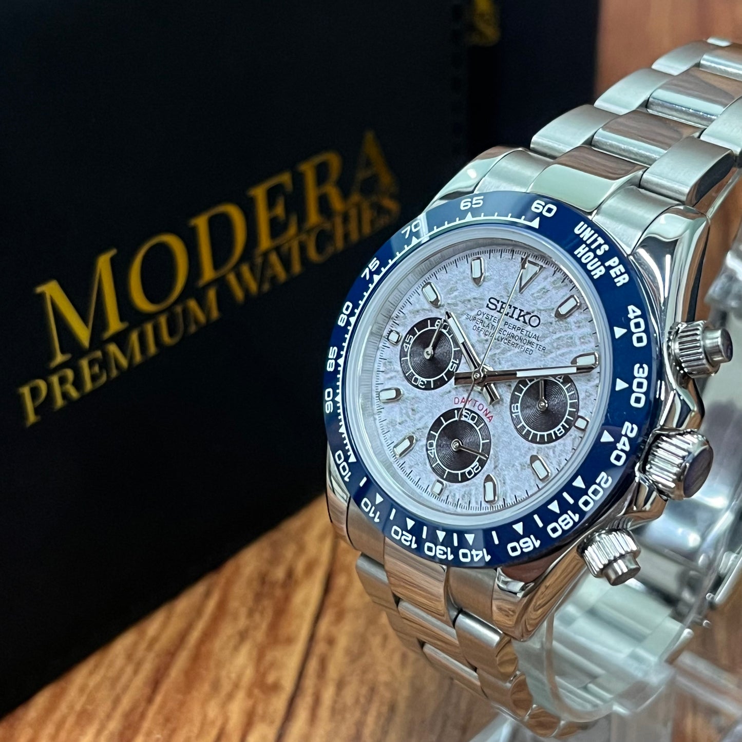 Sietona | Snow Pattern (Blue  Bezel)