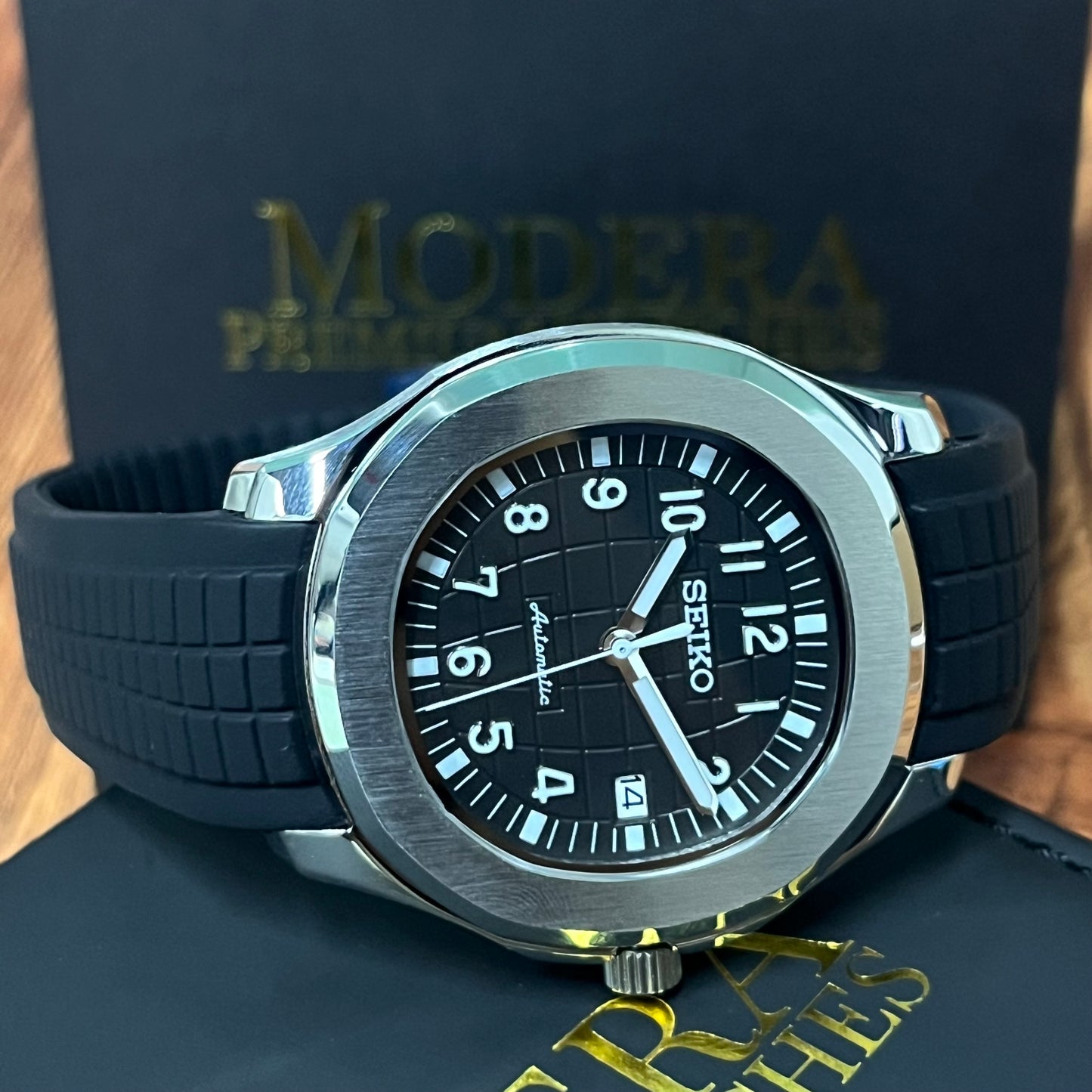 Seikonaut  I  Black